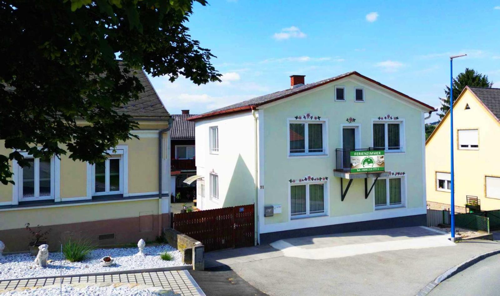 " Haus Am Golfplatz" Private Unterkunft Stegersbach Luaran gambar